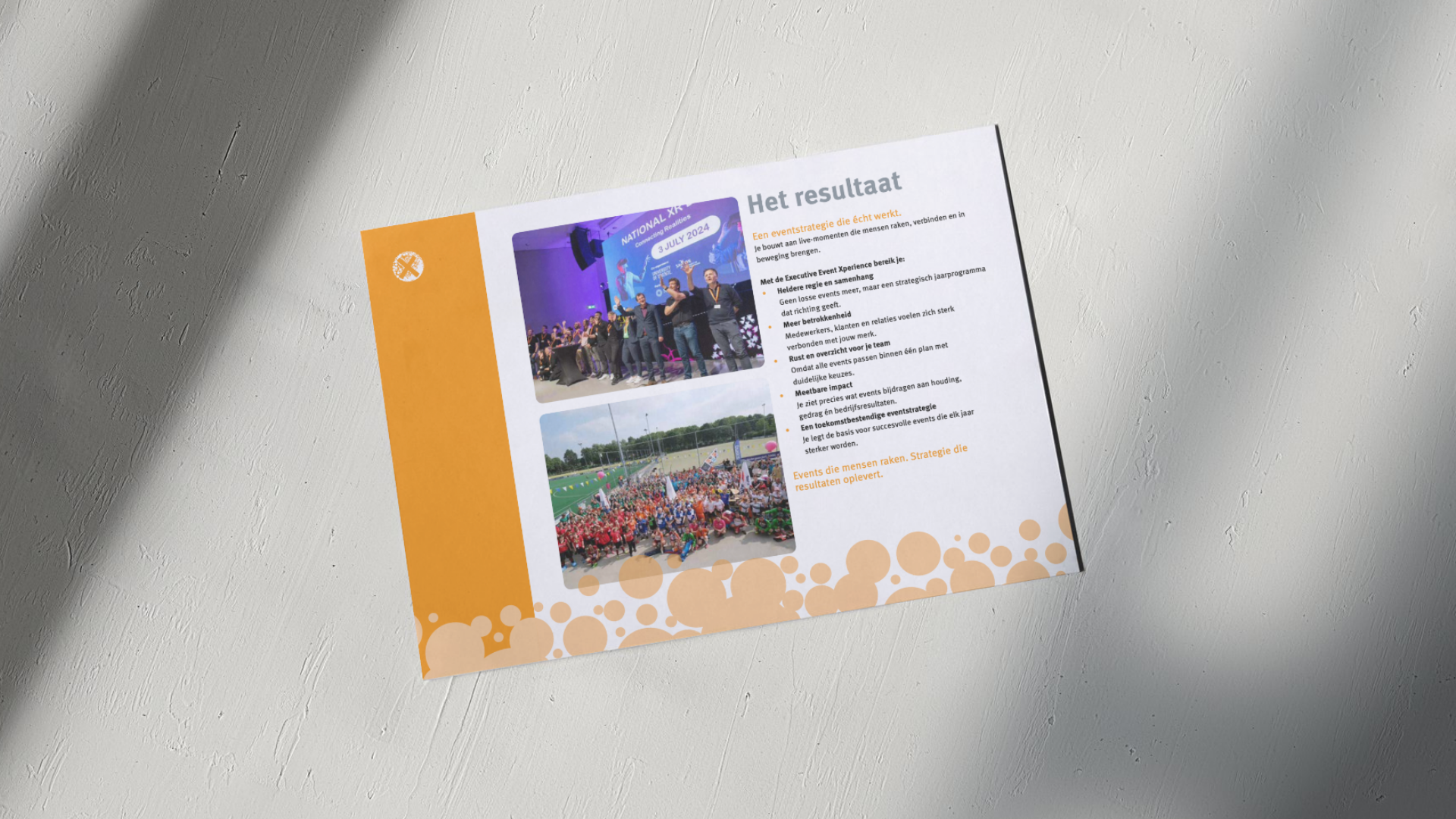 Mockup van de Executive Event Xperience brochure van Plan X Events, beschikbaar om te downloaden en met informatie over een jaarlang traject voor zakelijke evenementen en jubileums.