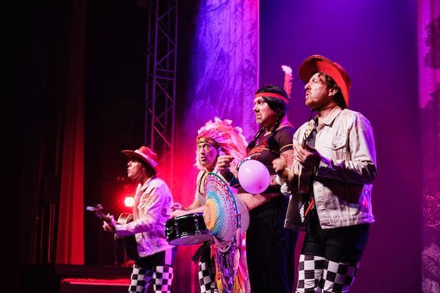 Theateroptreden van Improvisatietheater MIER tijdens ‘De vonk slaat over’, het relatie- en personeelsevent van WBC Bouwgroep, volledig geproduceerd door Plan X Events