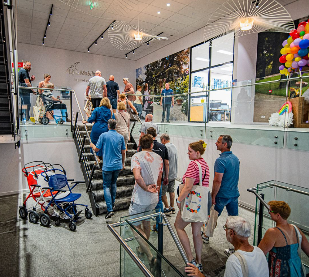 Interactieve rondleiding door de afdelingen van Life & Mobility tijdens de Open Dagen, volledig georganiseerd door Plan X Events, met demonstraties en presentaties.