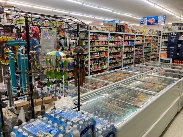 Inside The Supermarket — Pigglys Supermarket, Takeaway & Bottle Shop in The Gap, NT