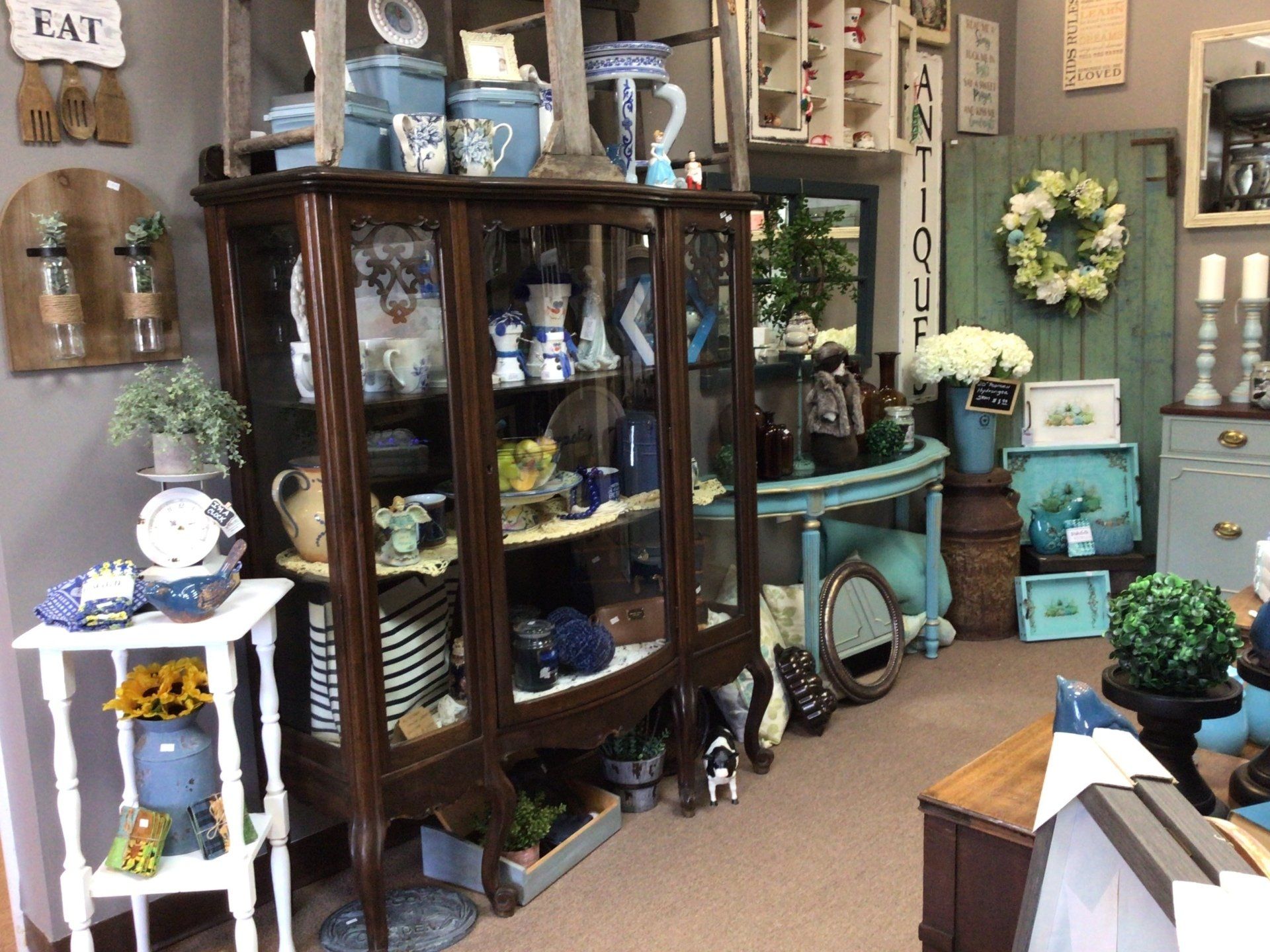 Sweet Pickins Vintage