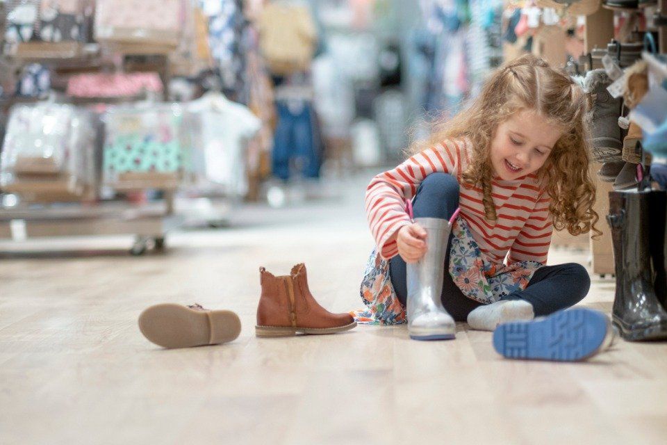 Negozio di scarpe per bambini