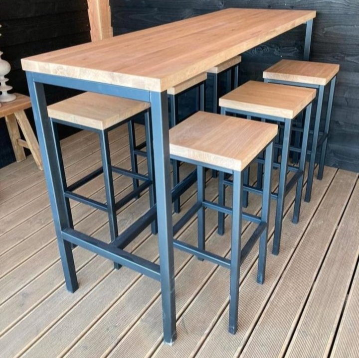 Stalen meubels bartafel eettafel op maat