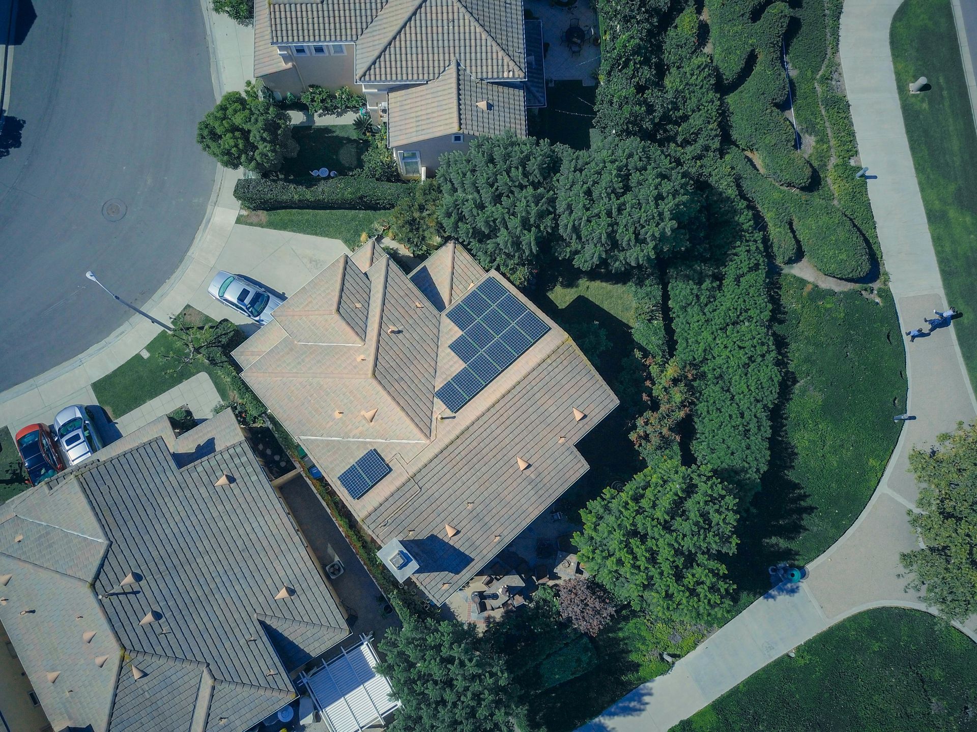voorbeeld voordelen van zonnepanelen en nadelen van zonenpanelen op huis