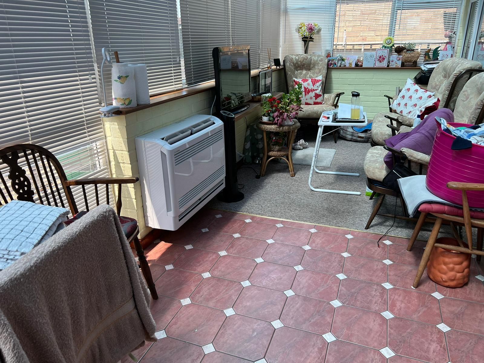 Wall mounted radiator style