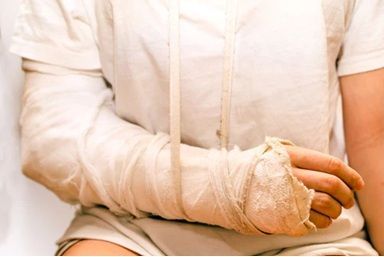 Sunrise Hospital, Patient-154, stock photo of a patient with a sloppy cast