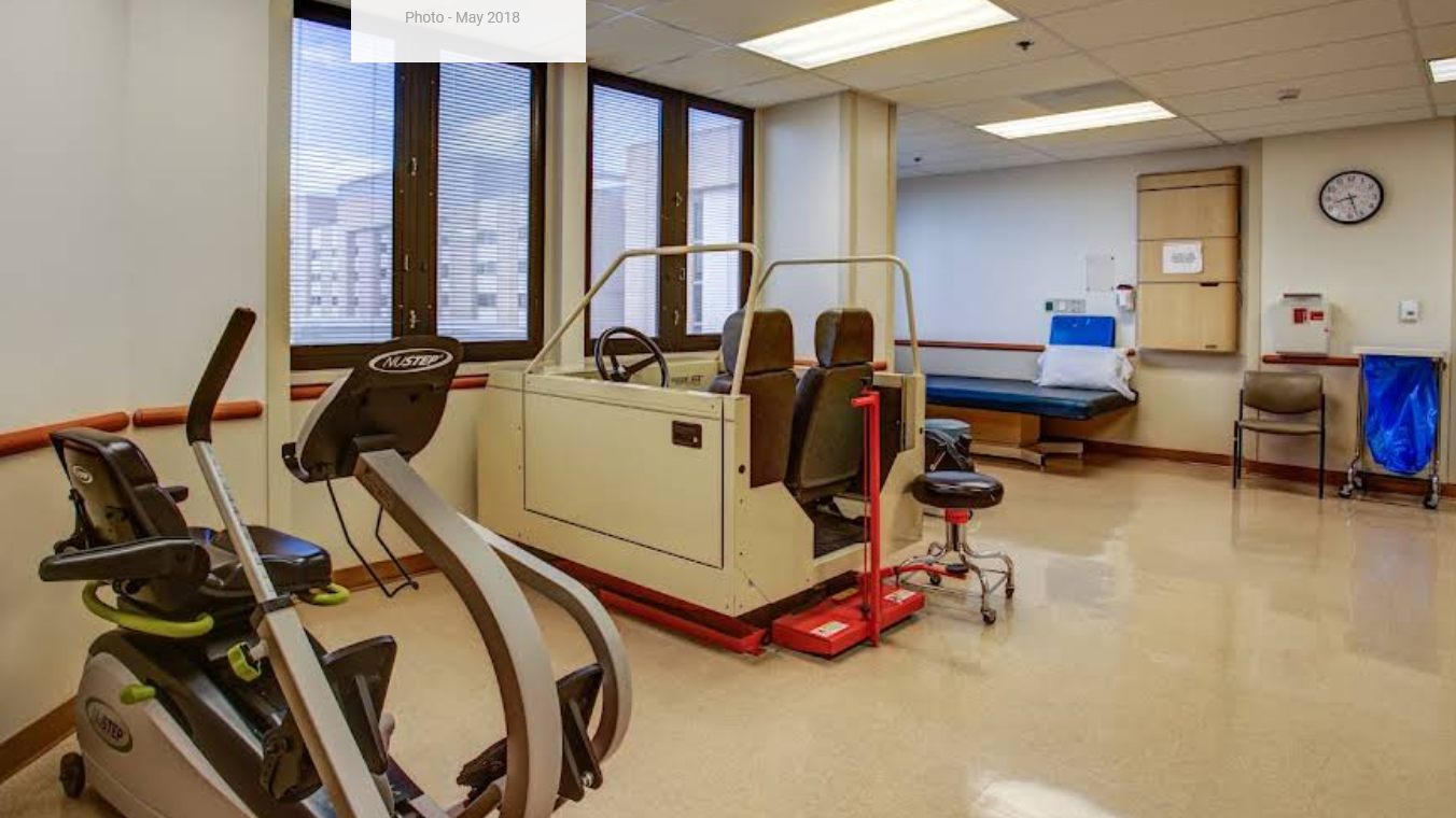 Sunrise Hospital, physical therapy room