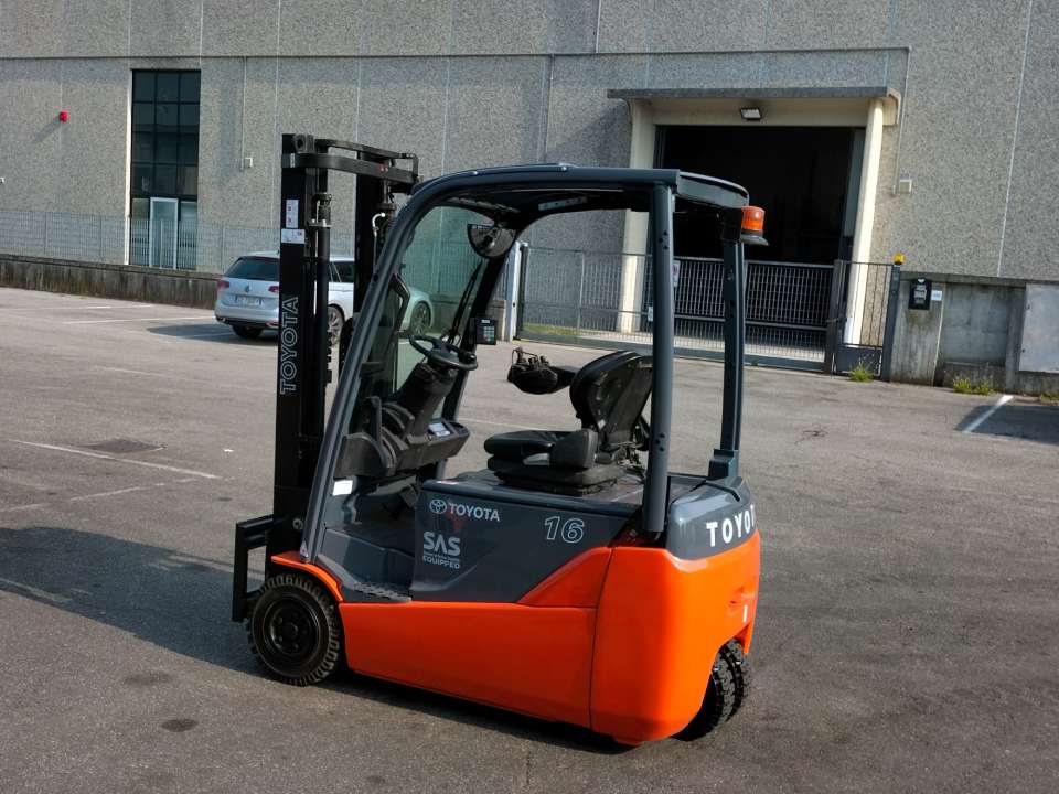 Carrello elevatore 8FBEKT16