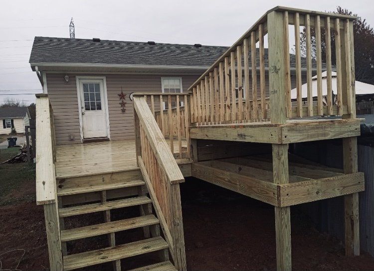 Wood Deck — Hopkinsville, KY — Impire Services