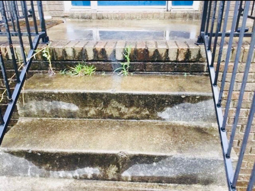 Stairs Before Power Wash Clean — Hopkinsville, KY — Impire Services