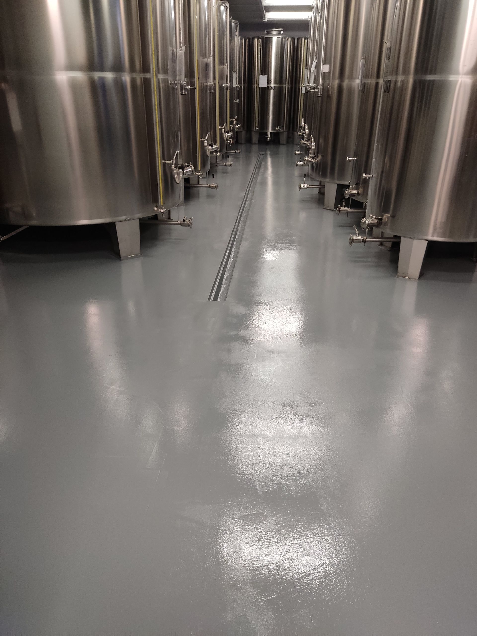 pavimento in resina distilleria