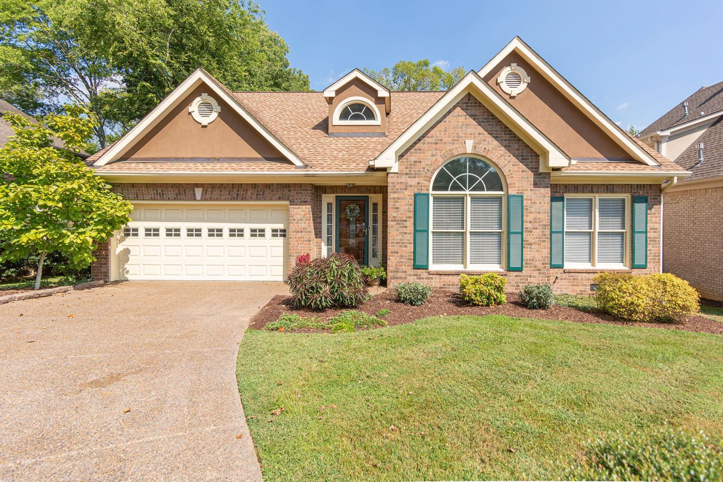 homes in Brentwood and Franklin, Tennessee