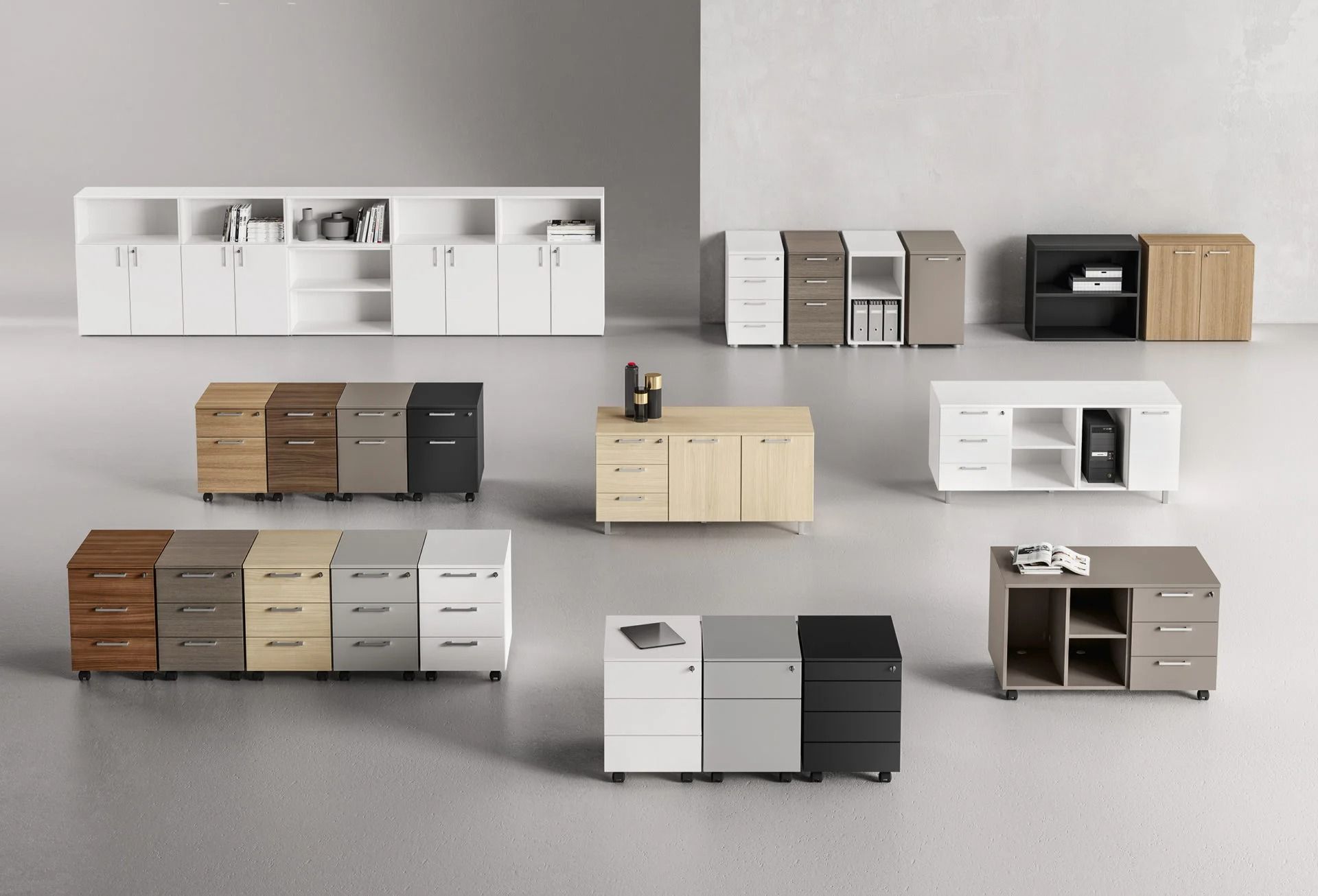 Una collezione di moderni armadi e cassettiere per ufficio in varie tonalità di legno, bianco, grigio e nero.