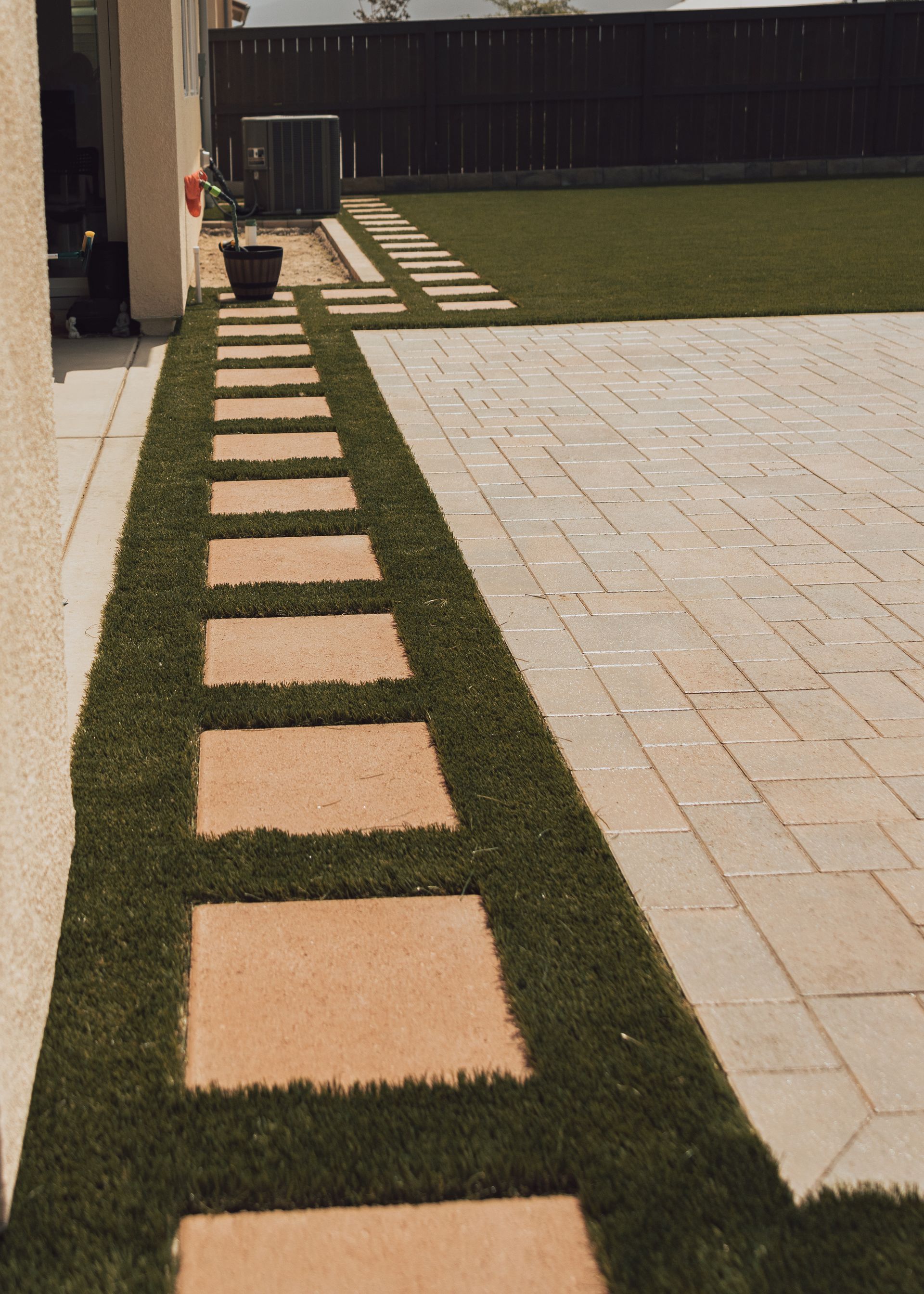 Pavers hardscaping for a durable San Diego outdoor space