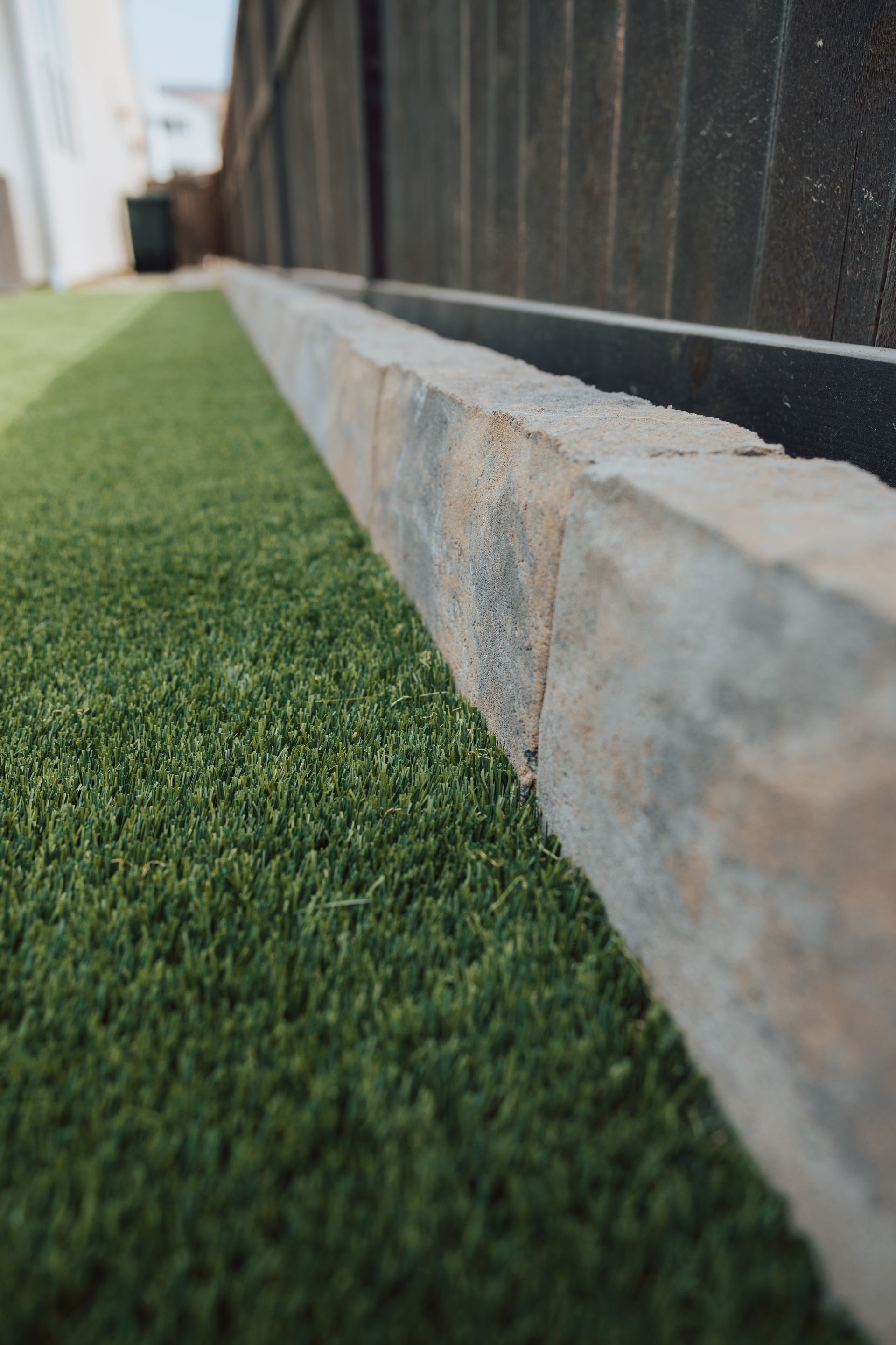 Coronado decorative concrete walkways with clean edges