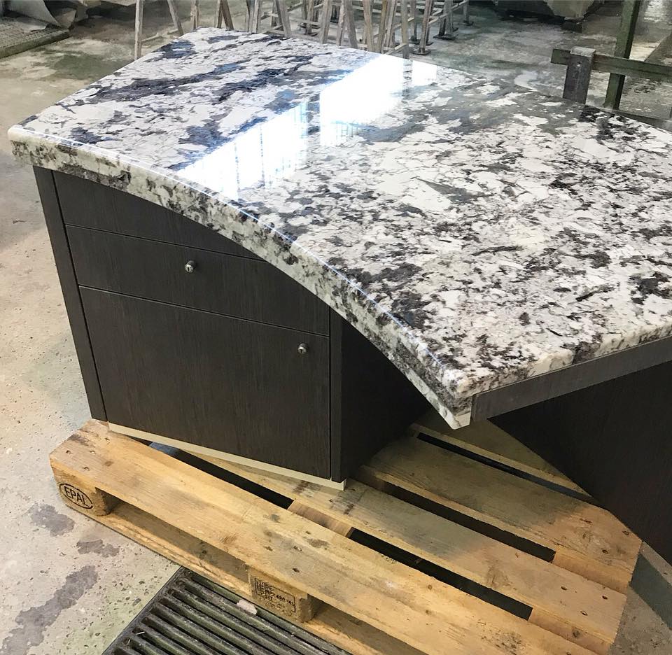 Rivestimento cassettiere in Delicatus White