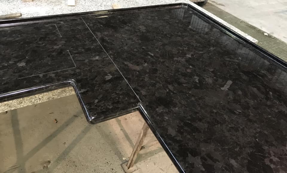 Arredamento in Brown Antique