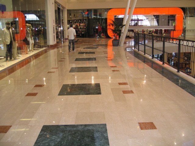 Il Leone Shopping Center - Foto 17