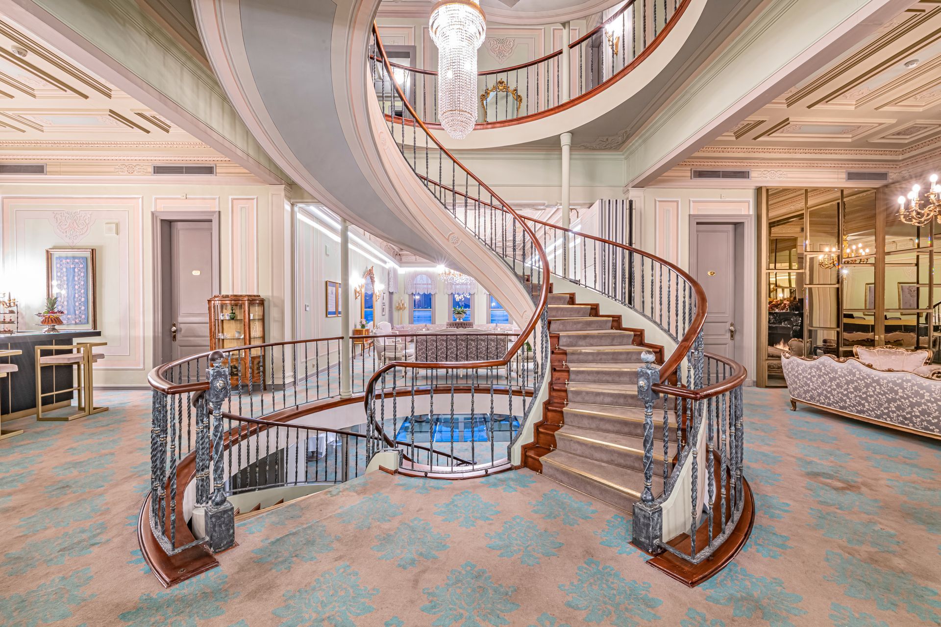 Bosphorus Palace Hotel