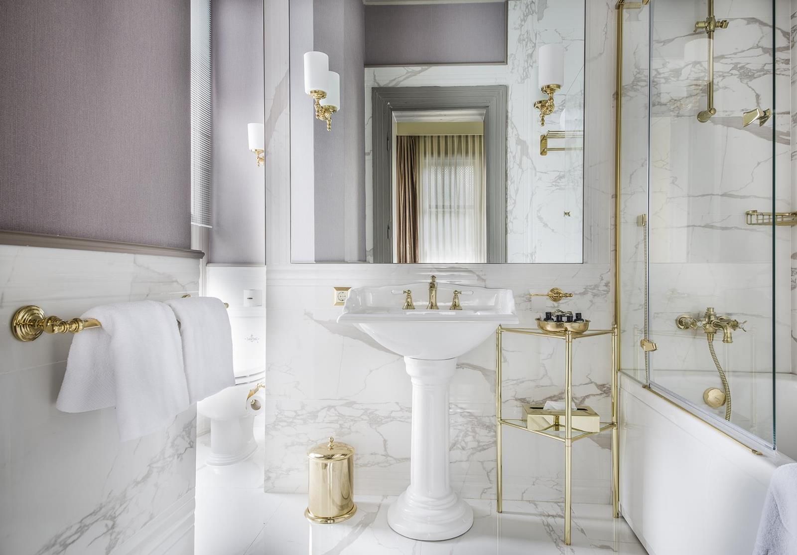 bosphorus palace, bathroom