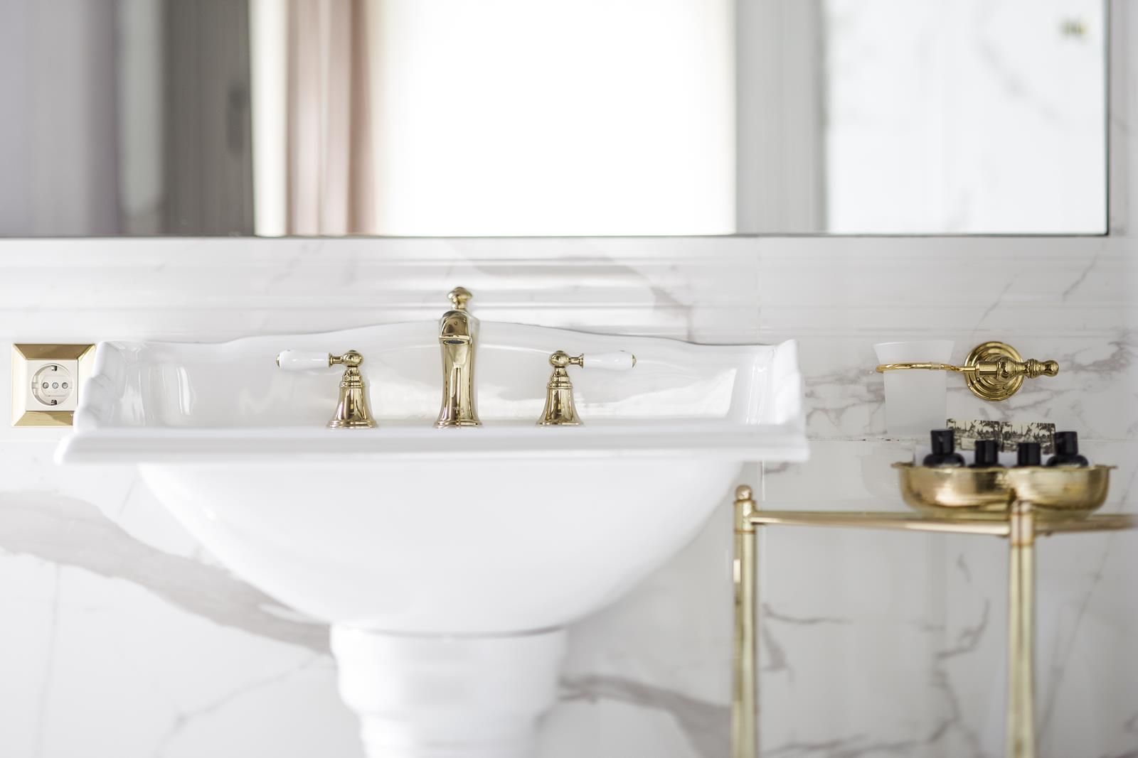 bosphorus palace, bathroom