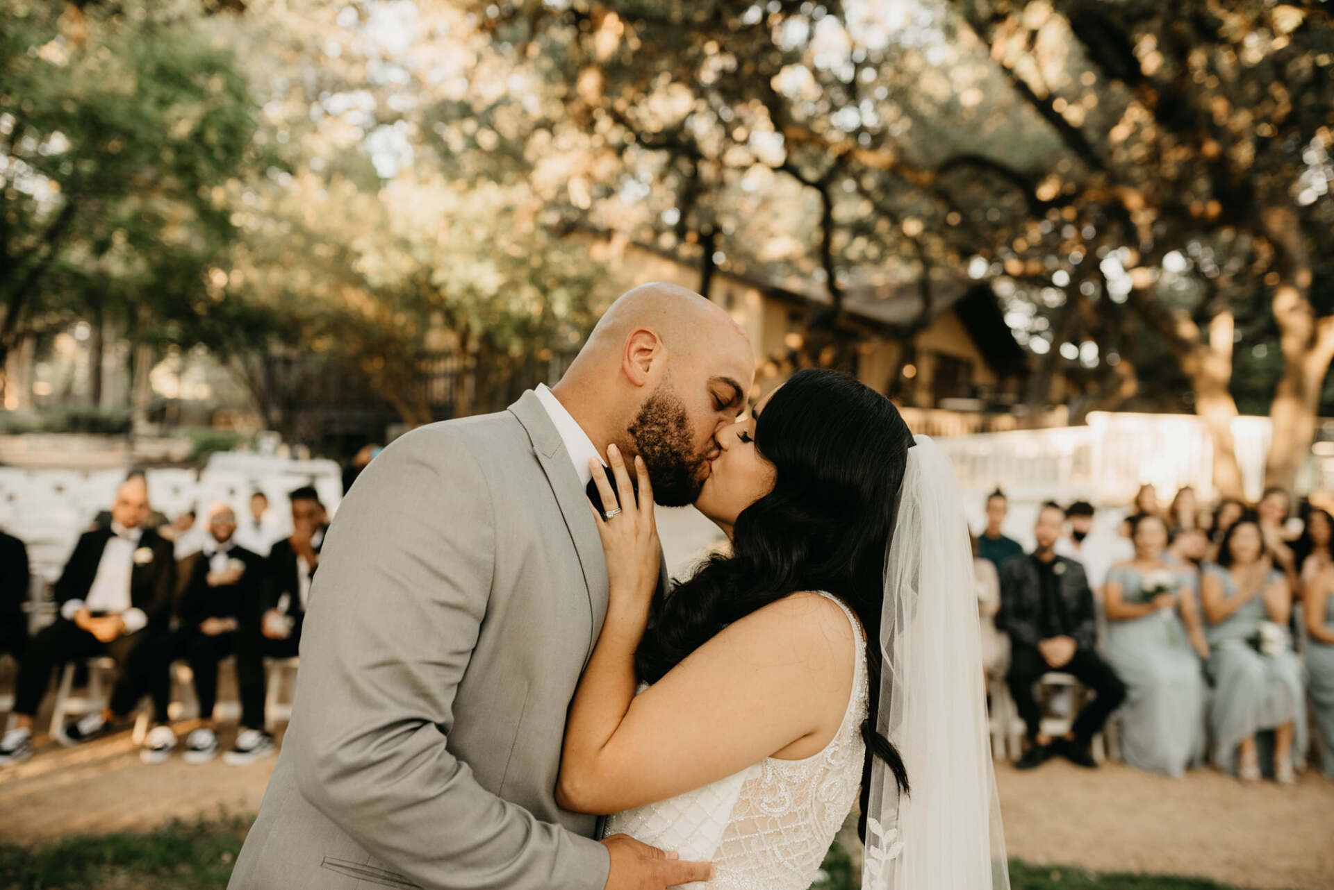 Wedding Photographer Garden at old town Helotes