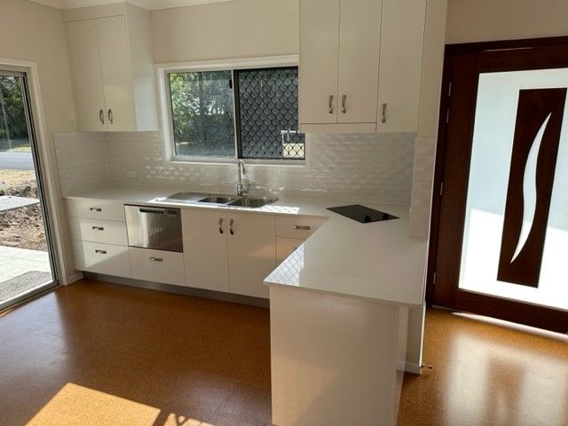 Kitchen and Cabinets Hervey Bay