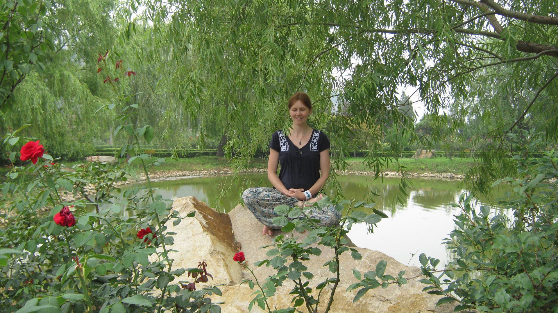 Nataliya Urban übt Qigong in der Schwangerschaft