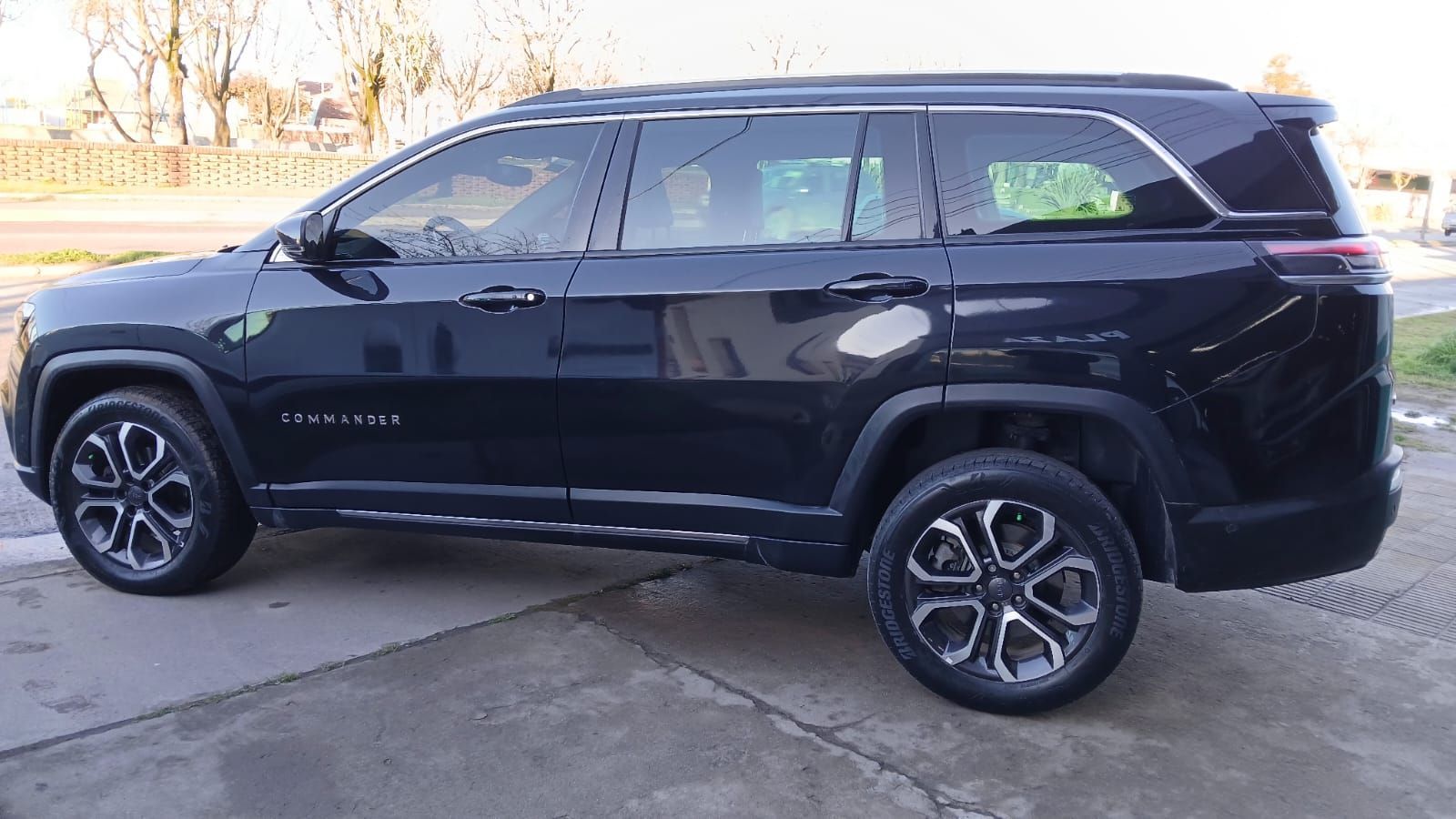 jeep commander 2.0td 4x4 at9