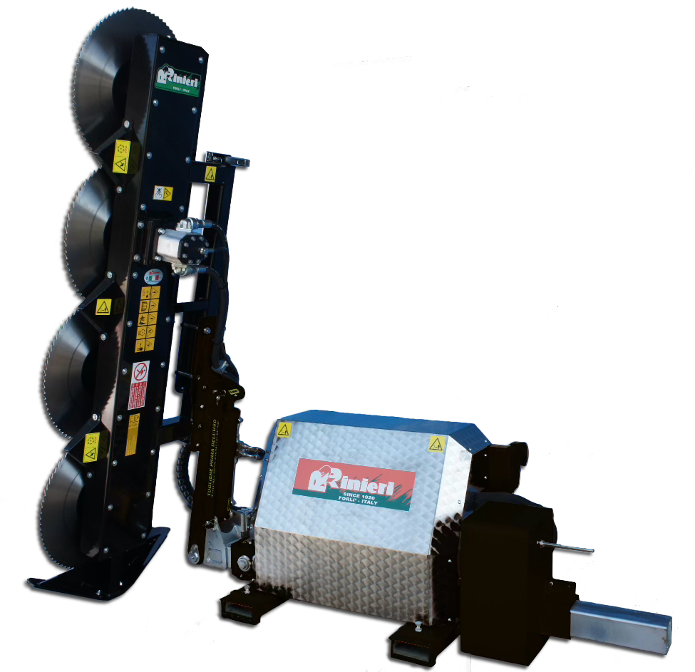 Eine schwarz-silberne Kreissägemaschine mit vier kreisförmigen Sägeblättern, die an einem Traktor befestigt ist.