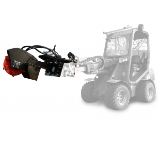 Ein Traktor mit angebauter Stubbenfräse.