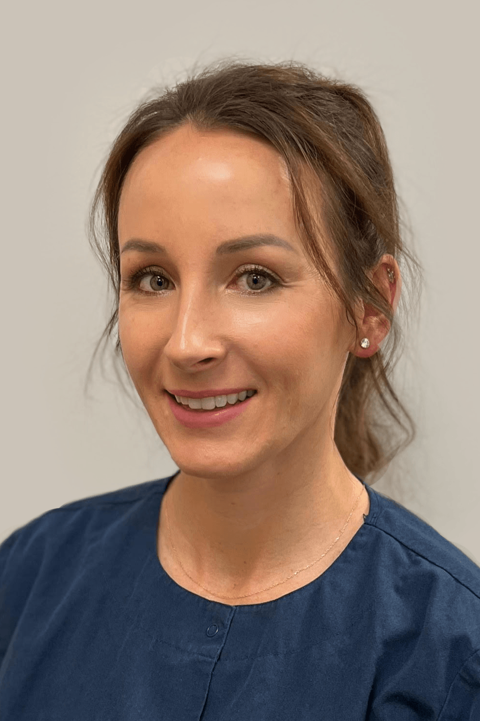 Laura — Ashburn, VA — Ronald Ray D.D.S. P.C. & Associates