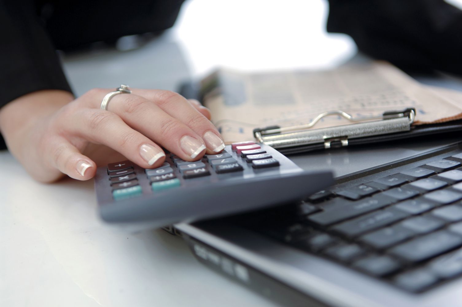 girl calcuting finances