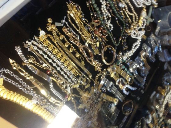 Jewelry sold by our pawn broker in Honolulu, HI