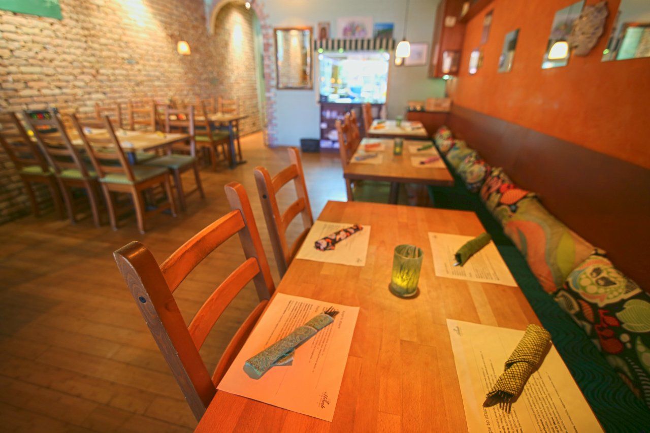 Il Mercato Restaurant Interiors — Hallandale Beach, FL — Il Mercato Cafe & Wine Bar