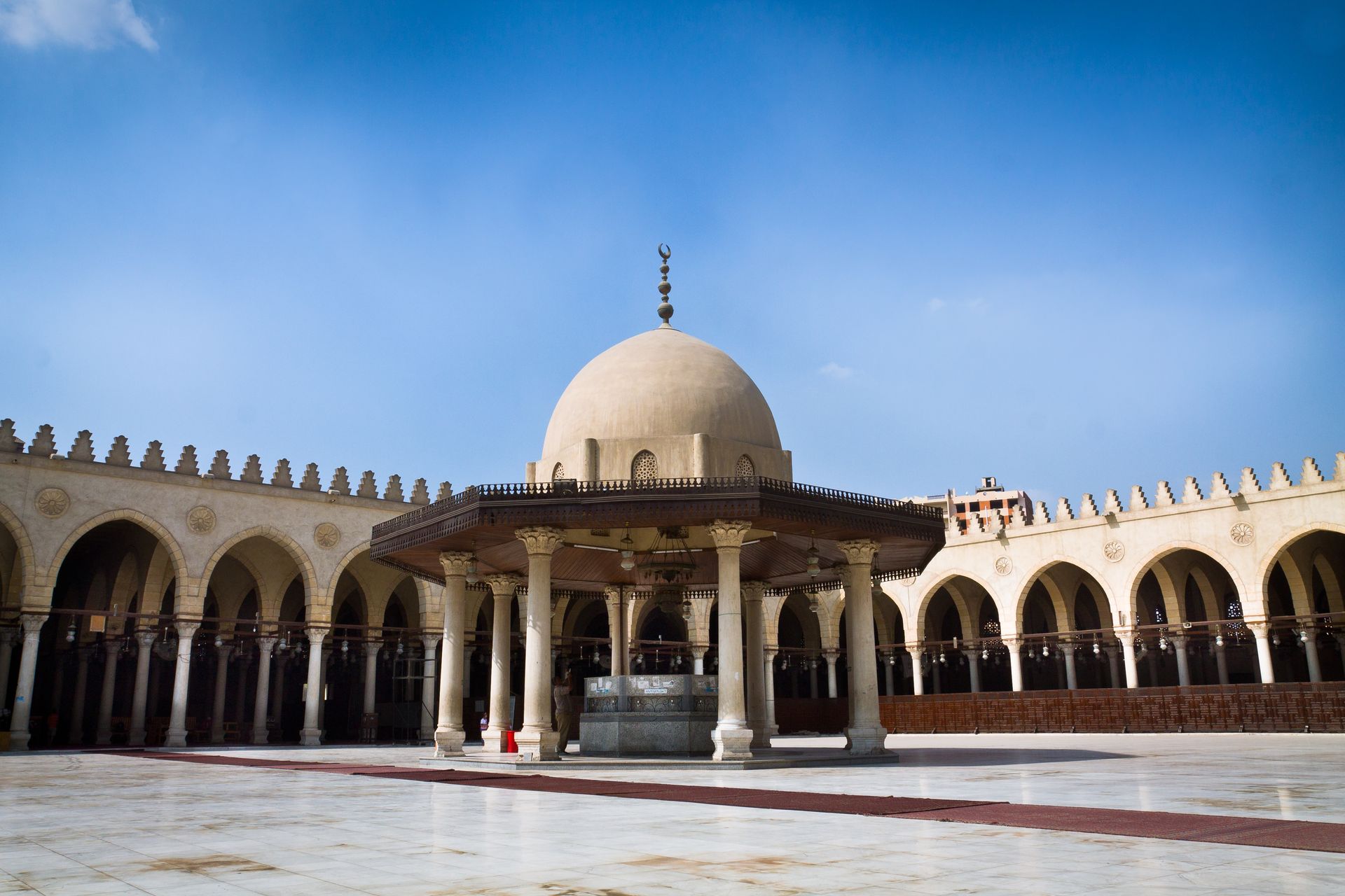 Fustat Egypt: The First Islamic Capital and a Lost Medieval Metropolis