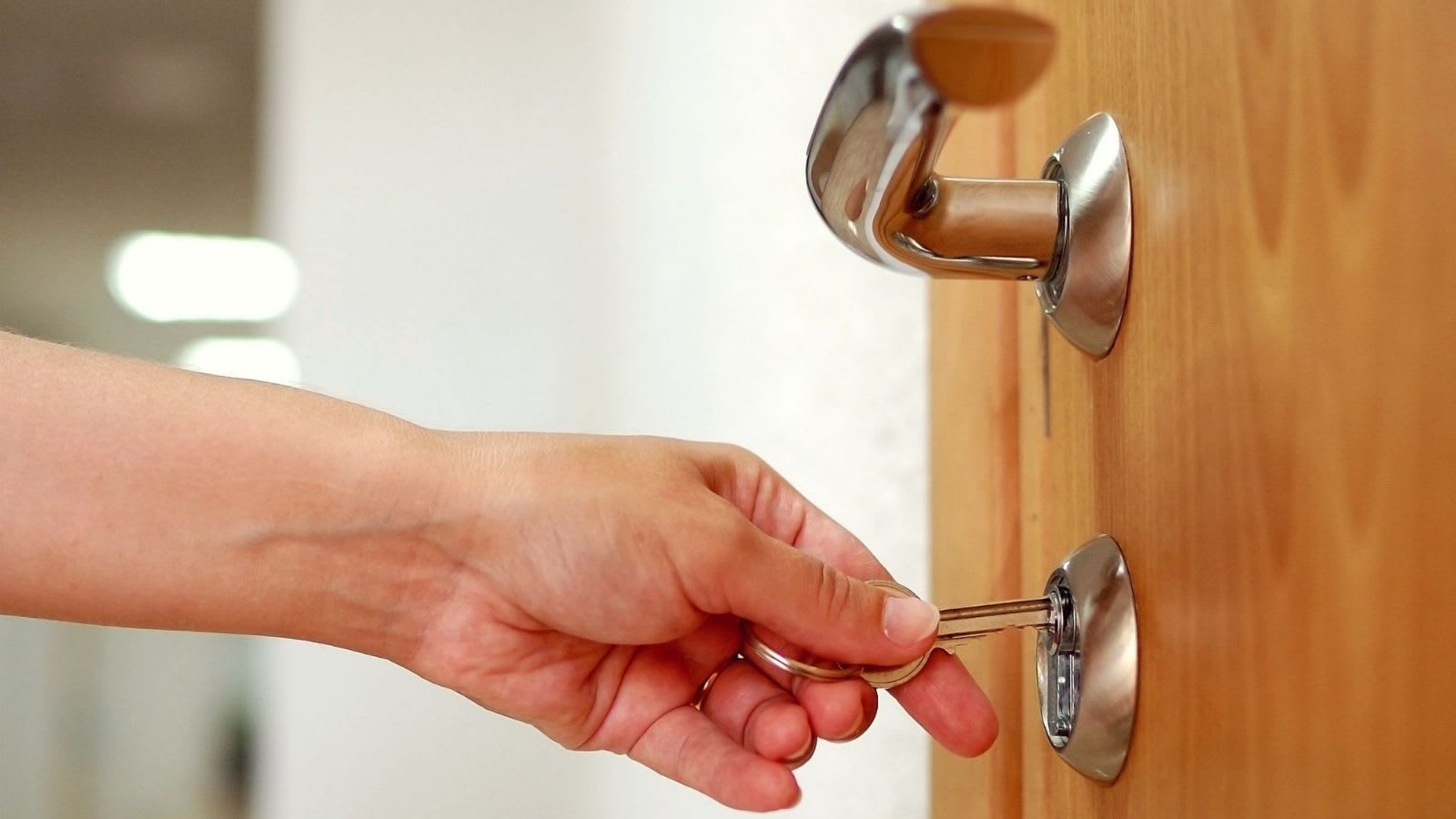 15 Tips For When You Hire an Emergency Locksmith