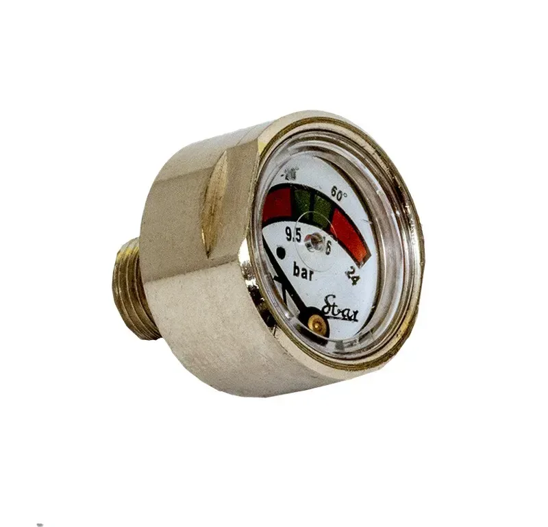 Manomètre, boîtier métallique, cadran indiquant 9,5 bar, plage vert/rouge.