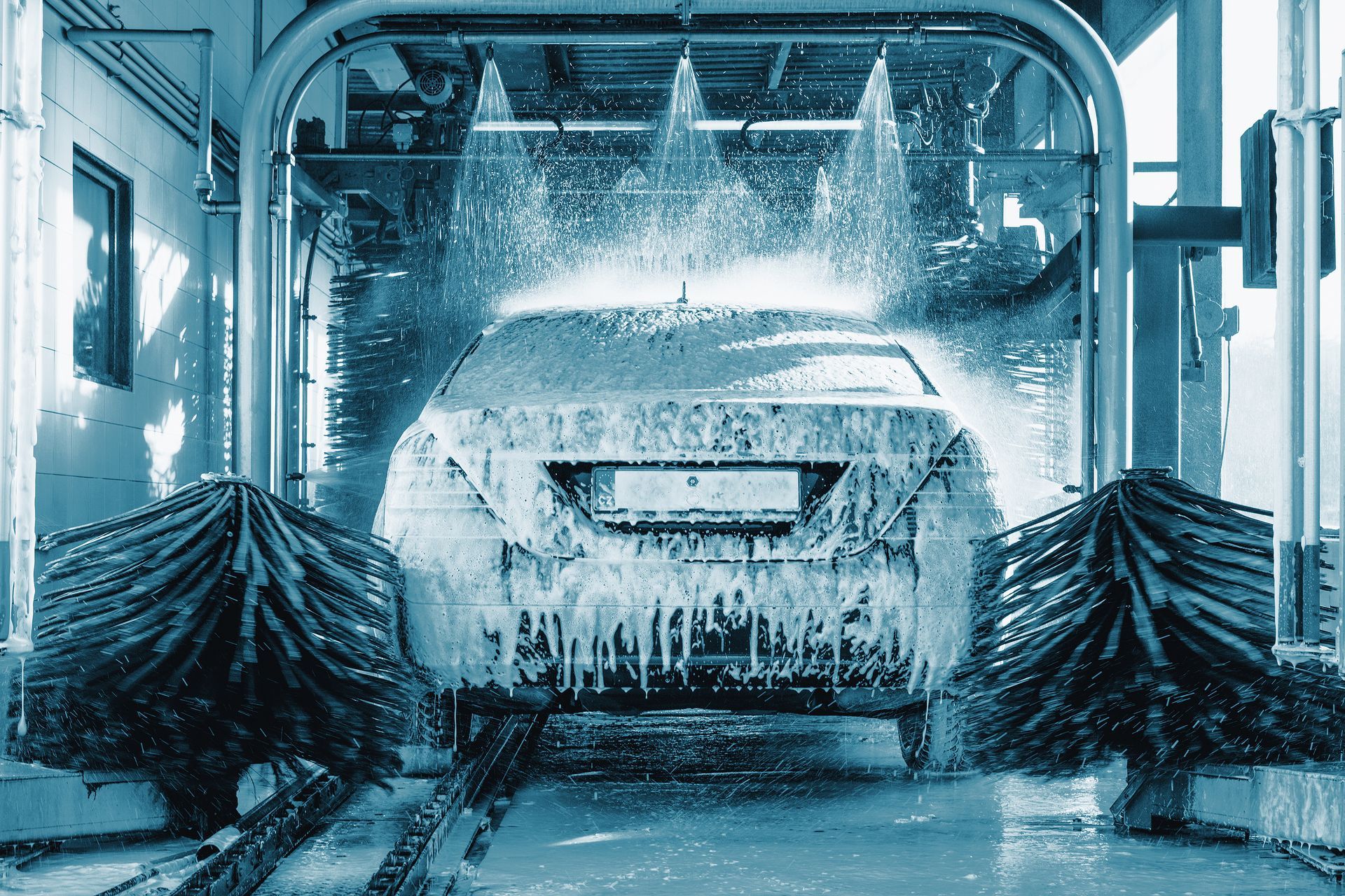 9 Reasons to Avoid Automatic Car Washes (And What to Do Instead)