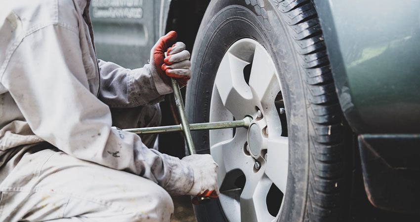 How is a Tire Installed?