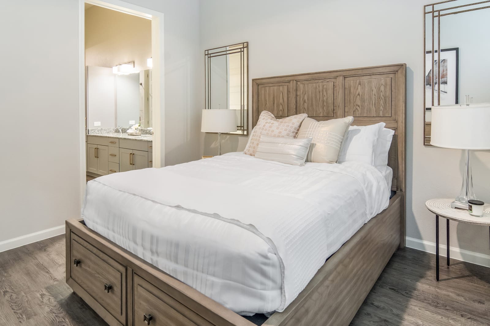 Apartment Modern Bedroom | Cavalli at Iron Horse