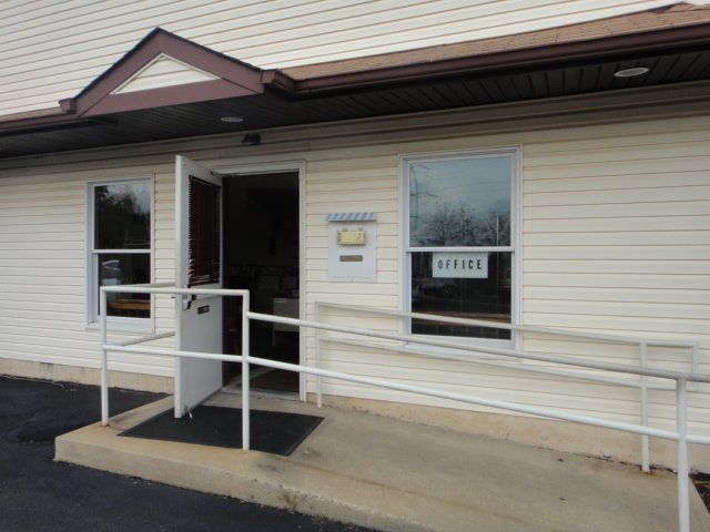 Collision Center - Jerry's Auto Body Office in Souderton, PA