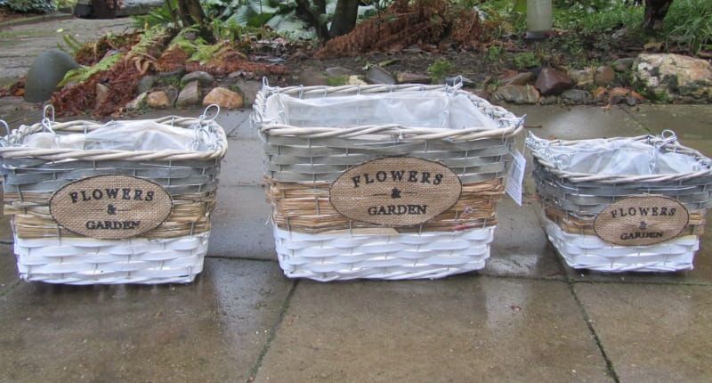 OPRUIMING - RIETEN HANG BAKKEN VAN 7,50 NU 4 EURO