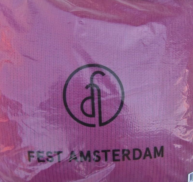 FEST AMSTERDAM - KUSSEN - VAN 34 EURO - BIJ SIBBELS 15 EURO