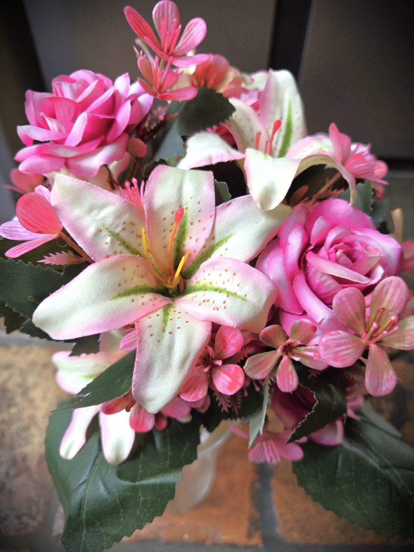 LELIE & ROOSJES KUNST BOEKETJE