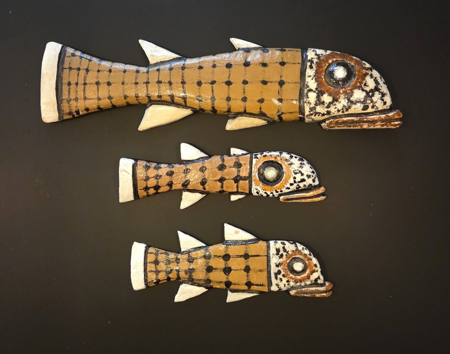 HOUTEN VISSEN - HANDGEMAAKT  -  STREET ART - FAIRTRADE