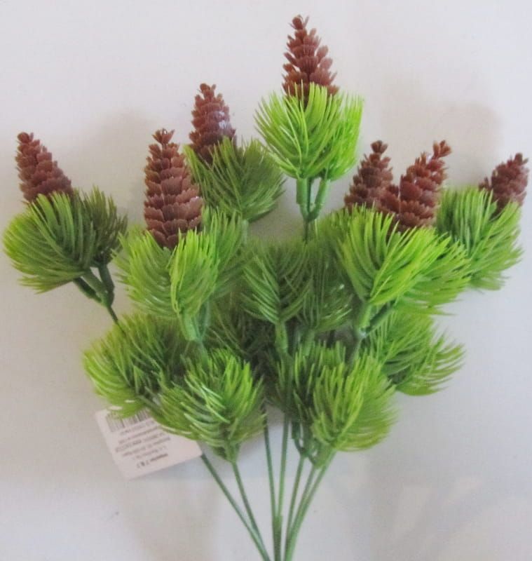 DENNENTAK KUNST MET DENNENAPPELS