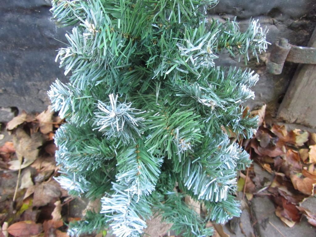 KERSTBOOMPJE - KUNST - NORDMAN - FROSTED