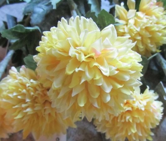 OPRUIMING - KUNST POMPOM TAK VAN 2,50 NU 1,50