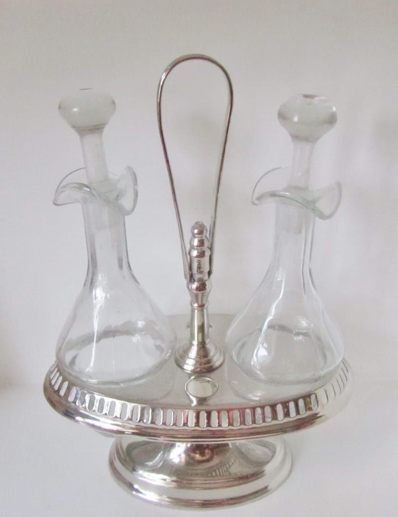 BAROQUE - KANNETJES SET IN HOUDER